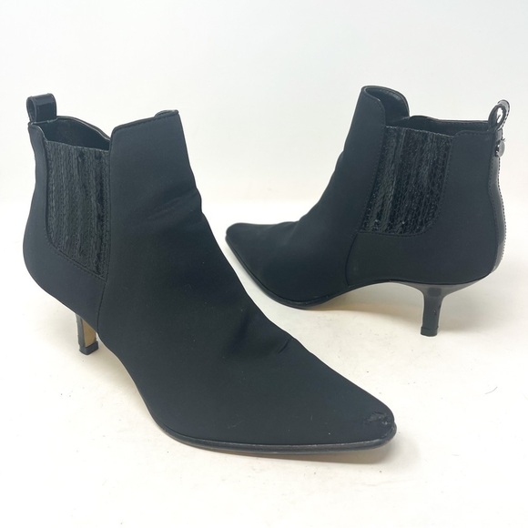 Donald J. Pliner Shoes - Donald Pilner Latour Black Genuine Leather Pointed Toe Heeled Ankle Bootie Sz 8